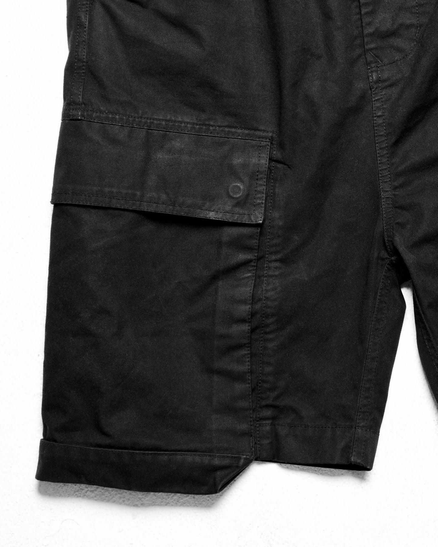 HANGING 3D POCKET SHORT