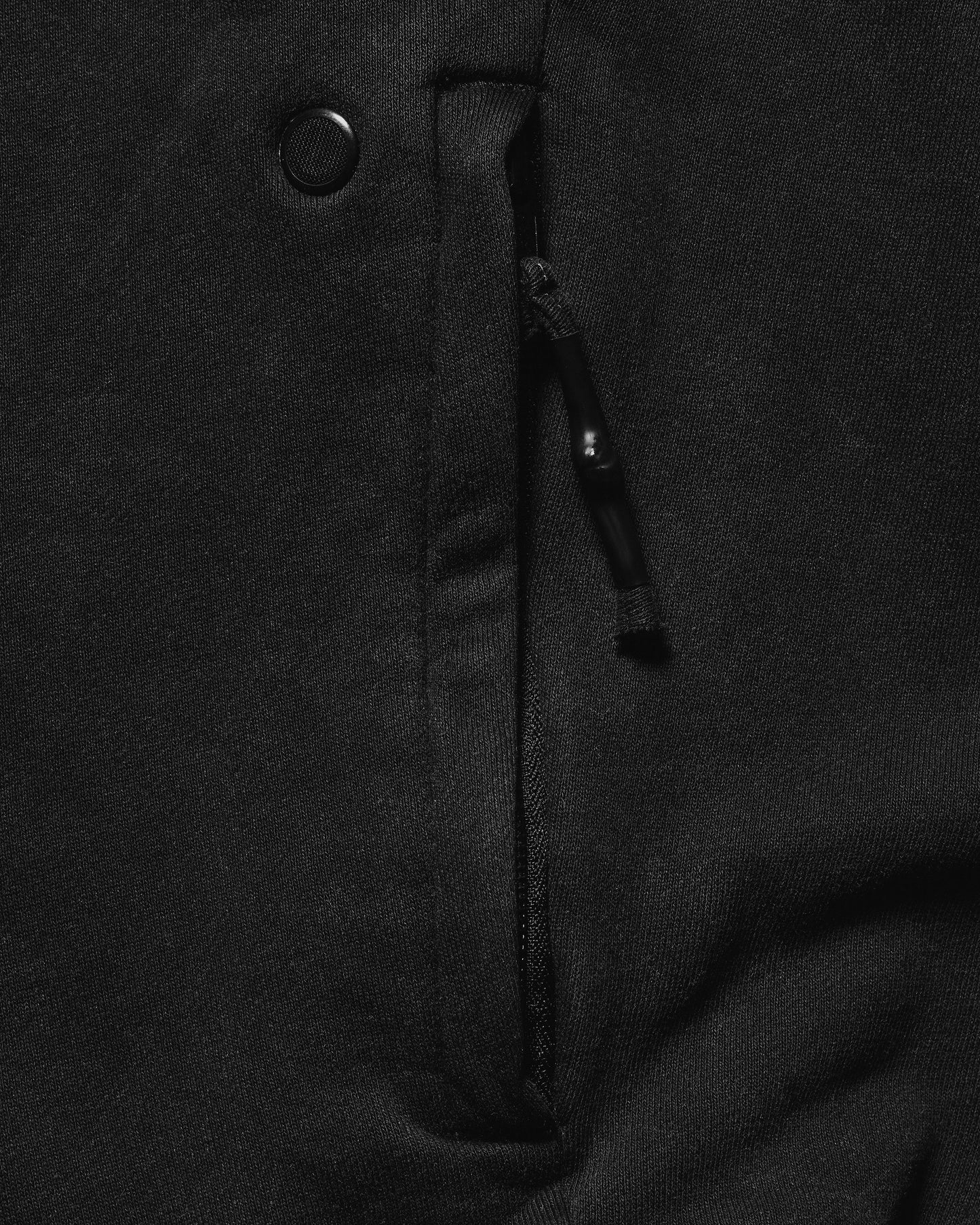 QUARTER ZIP